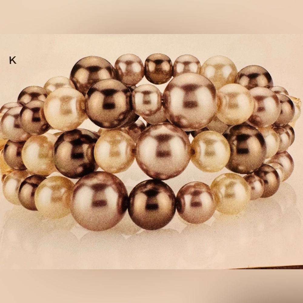 Lia Sophia “Caramelo” Glass Pearl Stretch Bracelet